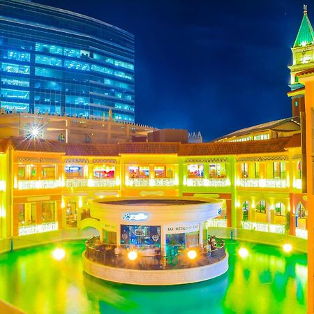Spacious Condo In Venice Luxury Residences Taguig Buitenkant foto